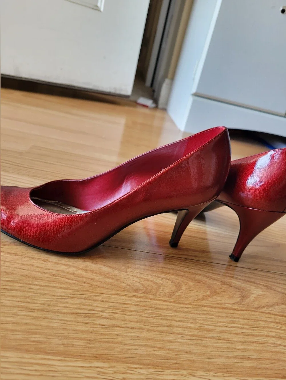 BCB girls Red 3 Inch Heels Pumps Classic Ruby Vintage Y2K Rockabilly, Size 8.5